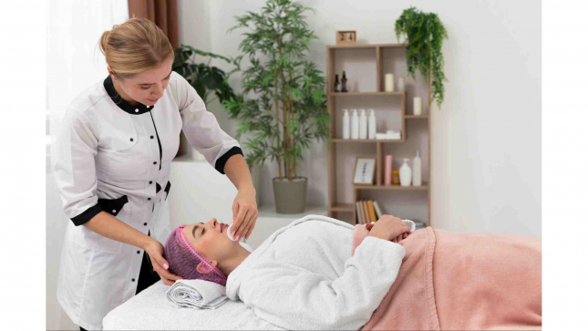 Uncovering the Best Beauty Clinics in Canada: A Guide to Local Hidden Gems & Deals