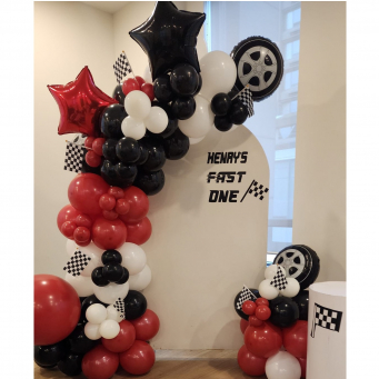 برگزارکننده مراسم