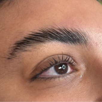 خدمات ابرو، مژه و لب